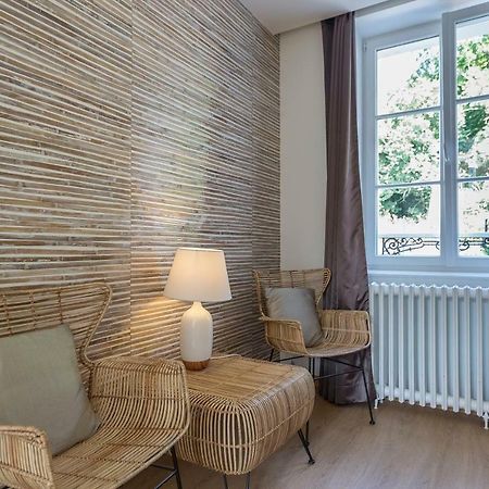 Отель L'Escale De Broglie Экстерьер фото